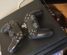 Ps4 pro 1TB