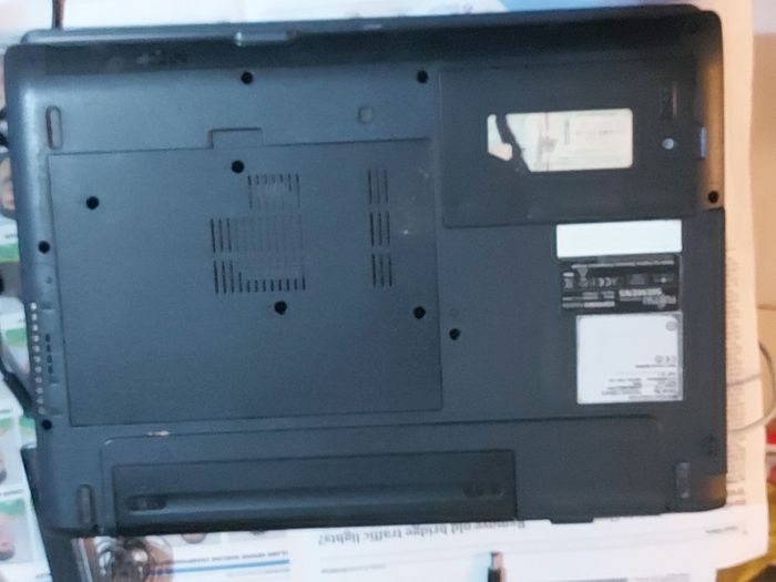 Fujitsu Esprimo V5535 1Terrabyte HDD, 1GB Ram, Intel Celeron CPU 550, 2.0GHz, windows 7 Professional, Firefox, Opera, Chrome and VLC