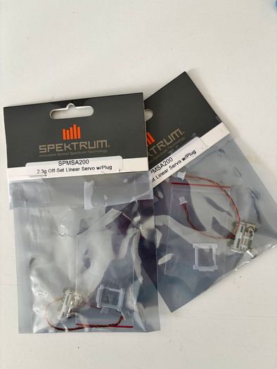 2 pieces of Spektrum SPMSA200 Offset Long Throw 2.3g Linear Servo