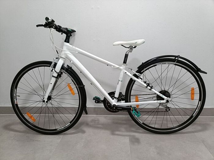 Ladies bike Trek FX  7.3 Size s 15'/38 As New Perfect cond.