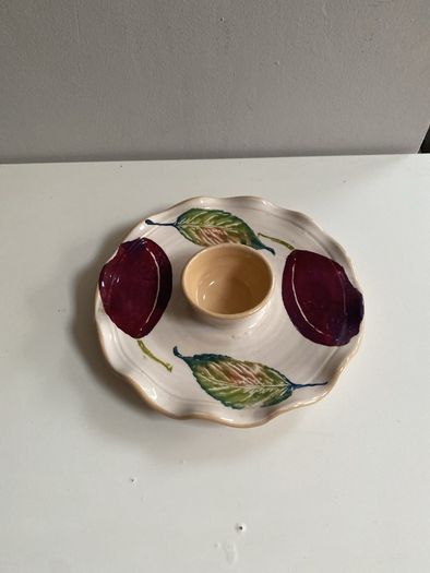 Reduced Pretty ceramic dish