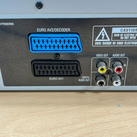 Bush DVHS4 DVD/VHS/VCR Player Recorder Combi With Remote - FAULTY