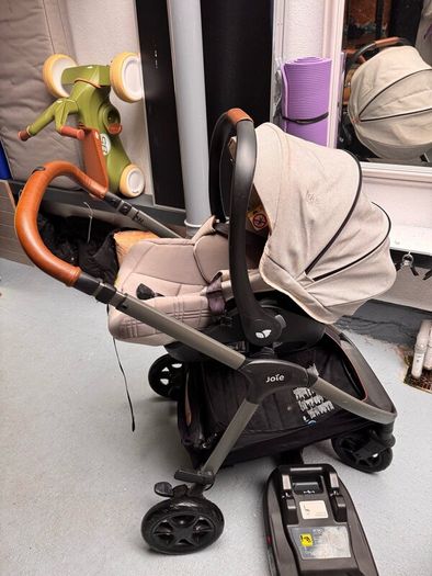 Joie 4in1 Signature Travel system