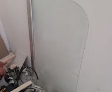 bath screen