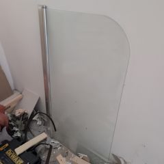 bath screen