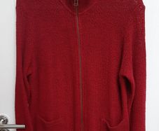 Italian zip cardi size 22
