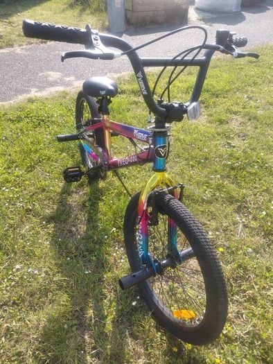 20 inch Verve BMX metallic rainbow bikr