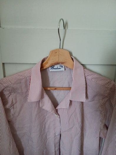 Loreto College Green uniform