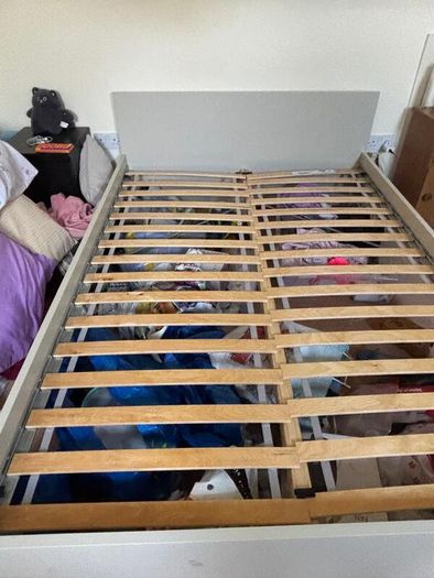 Double bed frame with slats