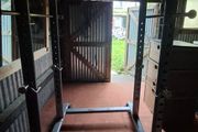 Squat rack, Power cage