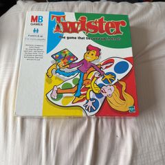 Twister Game MB Games Hasbro Classic Party Game Complete
