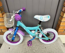 First infant childs Bike Frozen Elsa