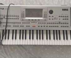 Korg PA80 Professional Arranger