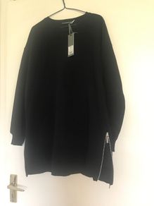 Ladies Sweatshirt new with Tags