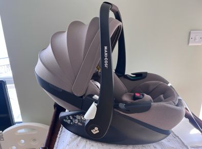 maxi cosi pebble pro 2 car seat