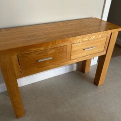 console Table