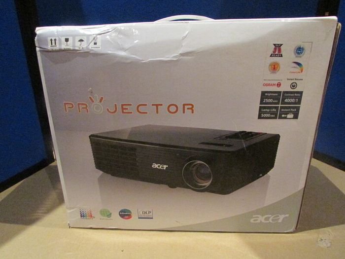 Acer Home and Office DLP Projector