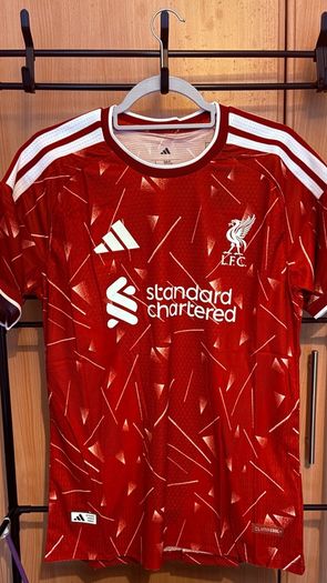 liverpool  jersey 26/27 player version