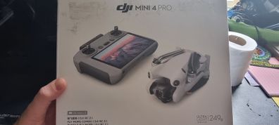 DJI Mini 4 Pro Fly More Combo (DJI RC 2)  Like New
