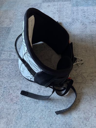 Dakine Harness