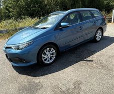 Toyota auris 1.2t business edition estate