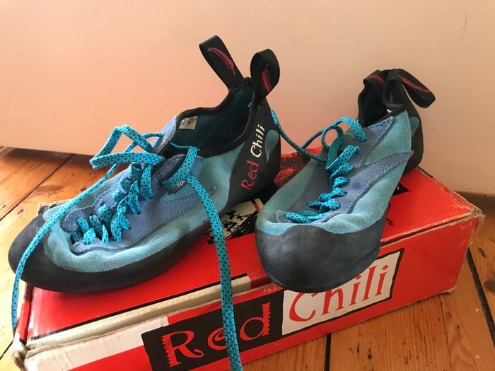 Climbing shoes Red Chili Spirit size 5/38