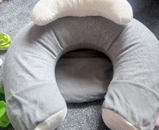 Inflatable baby seat