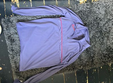 Nike Half Zip