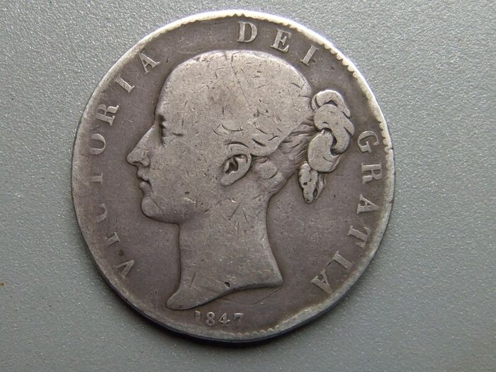 1847 Crown