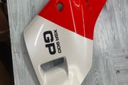 yamaha Right hand side lower panel XSR900 damaged