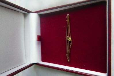Vintage Edwardian 9ct Gold Bar Brooch With Ametyst 1.7g And Box