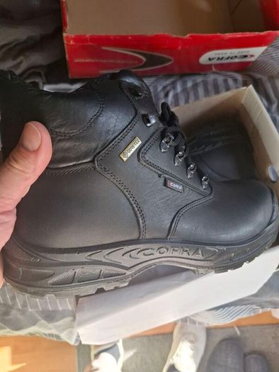 work boots size 9