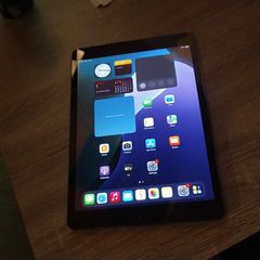 IPad WiFi + 4g Sim