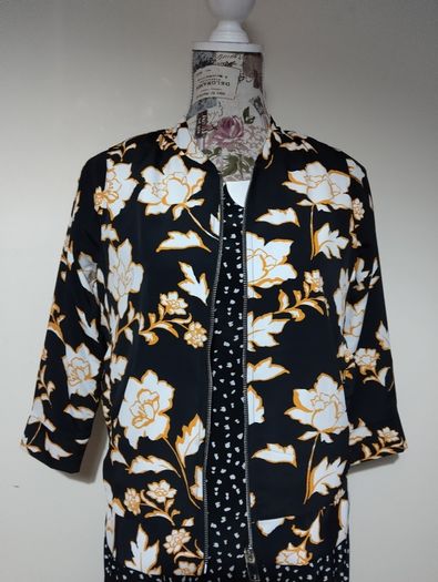 River Island Floral print Jacket, New With Tags