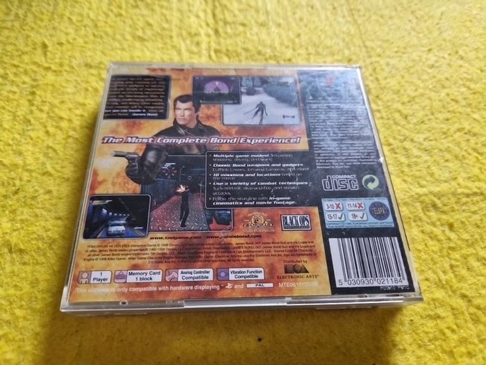 007 Tomorrow never dies PlayStation1 Ps1 PlayStation2 ps2 games Original