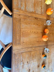 Extendable kitchen table