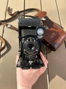 Vintage 1920s Kodak No. 1A Pocket Folding Camera with original leather case