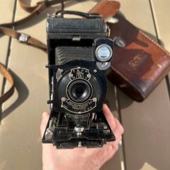 Vintage 1920s Kodak No. 1A Pocket Folding Camera with original leather case