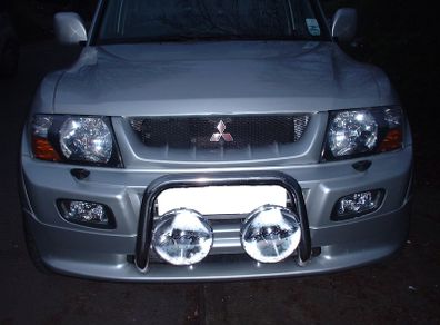 Mitsubishi Pajero/Shogun Low A Bar