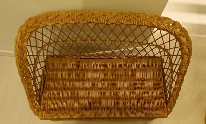 Kids storage bench.