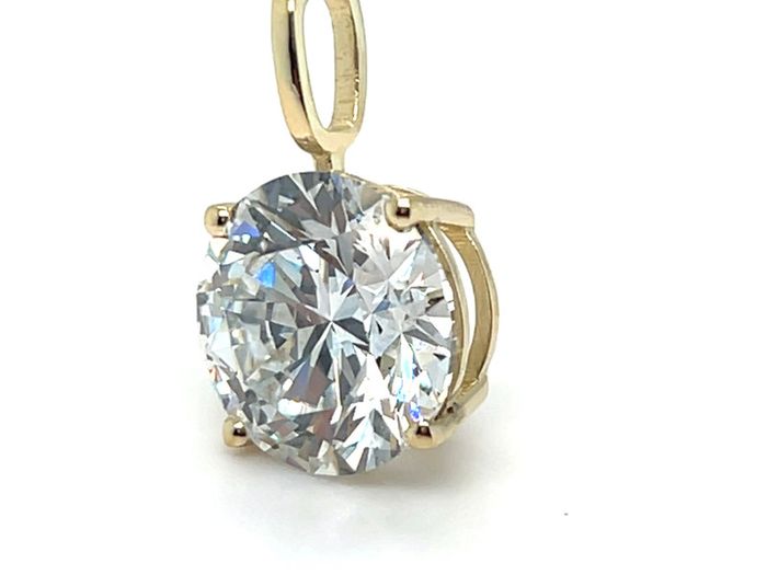 5.03ct (5.03 carat) Diamond Pendant