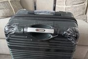 Medium size expandable luggage (new)