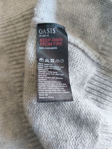Cashmere hoodie jumper