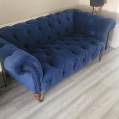 2 seated couch