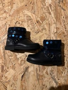 kids shoes