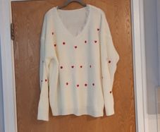 Shein Small Heart & Flower Jumper.    S. 1X - 18.  New-  Tag.