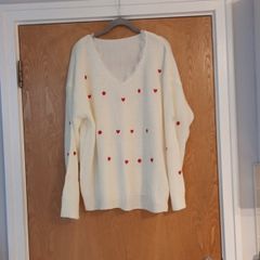 Shein Small Heart & Flower Jumper.    S. 1X - 18.  New-  Tag.