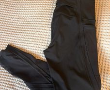 Lululemon leggins size 6