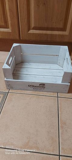 wooden display advertising crisps crate,good condition, buyer collects,or pays postage,