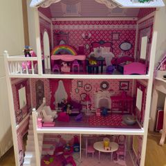 Isabelle's wooden doll house (Smyths)